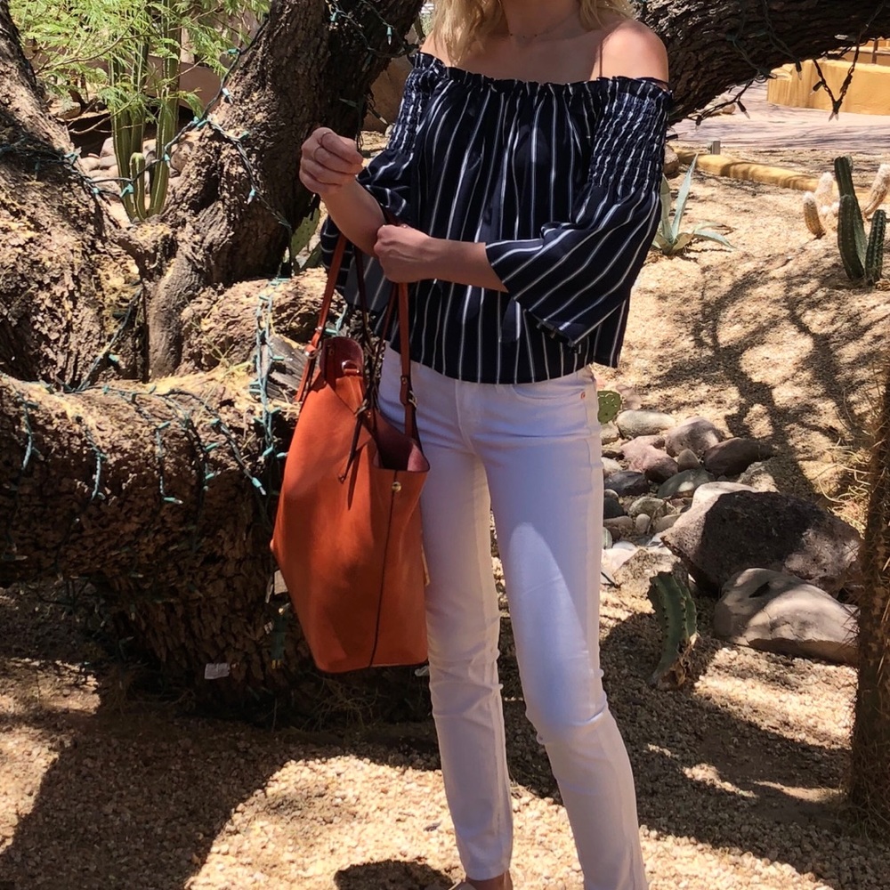 Navy & White top